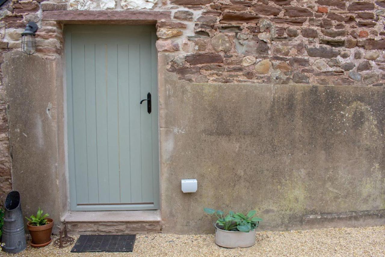 The Tractor Shed Apartamento Usk Exterior foto